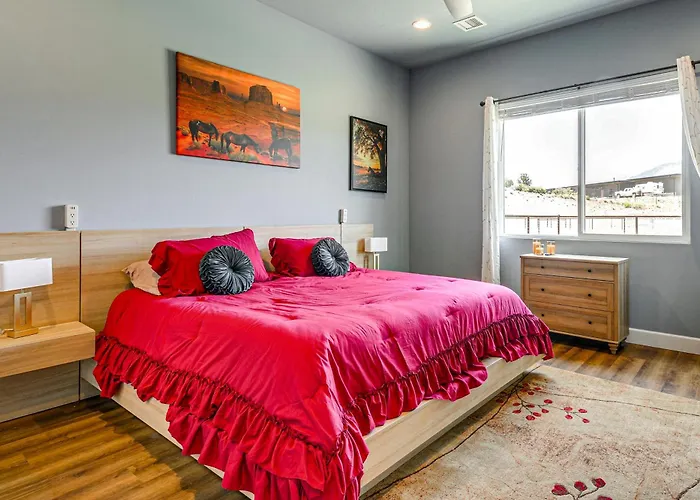 Equine-friendly Stay: Horse Stable Access, Hot Tub Dom wakacyjny Prescott